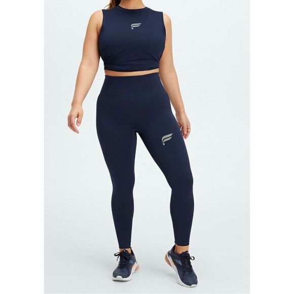 NWT - Fabletics Run Anywhere Motion365 HW 7/8 Legging - Small - Picture 1 of 16